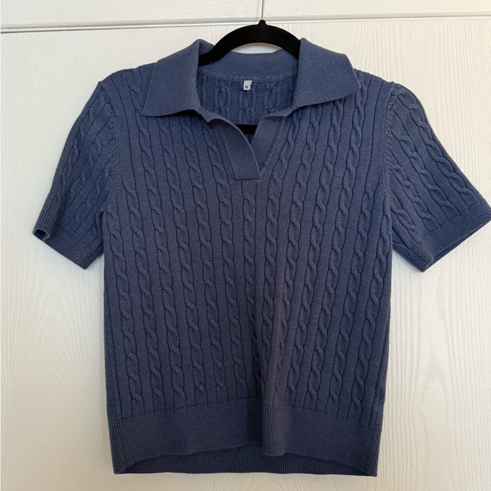 Women’s Cropped Blue Cable Knit Short Sleeved Polo Sweater Size Medium